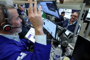 开盘：美股周二低开 特朗普就格陵兰问题发出新关税威胁