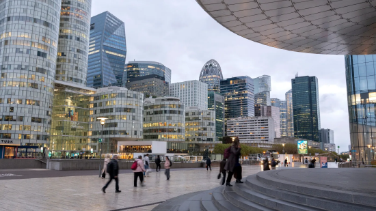 贵金属反弹带动矿业股大涨，欧股小幅走高再创历史新高