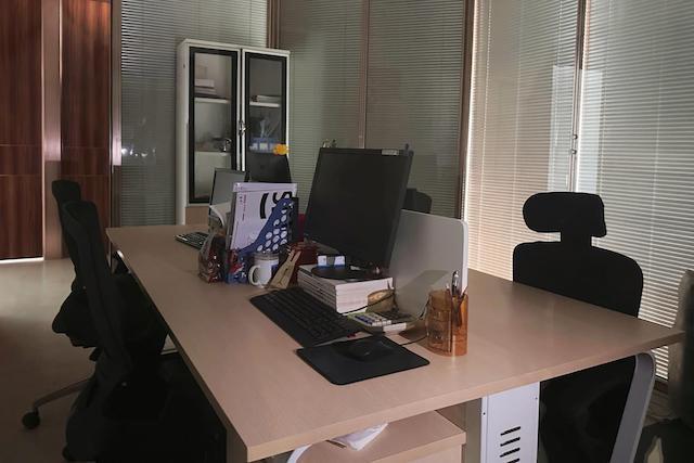 现场调查！拥有“黄金	”招牌的金雅福爆雷后人去楼空	，“买卖+委托”模式是否涉嫌非法吸存