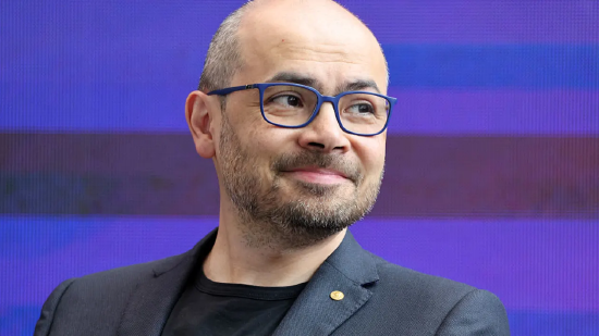 谷歌深度思维首席执行官称：中国人工智能模型与美国的差距仅为“数月”