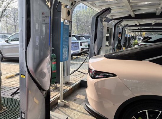 2025年新能源车险保费增长33.88％，理想MEGA新车保费过万