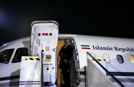 美伊核谈判“暂时”结束 伊朗外长离开阿曼首都