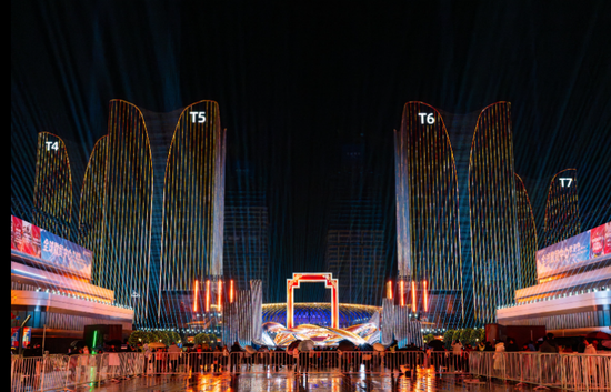 带动旅游收入超24亿元，“世界超市”赢麻了！春晚分会场成火爆打卡点！