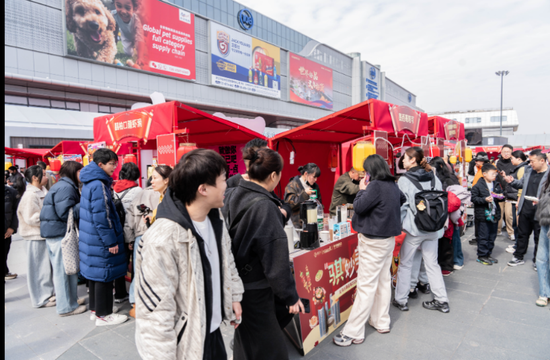 带动旅游收入超24亿元，“世界超市”赢麻了！春晚分会场成火爆打卡点！