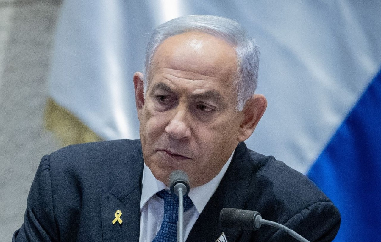 美以称哈梅内伊已“不在世	” 伊朗关闭霍尔木兹海峡 袭击致近千人伤亡