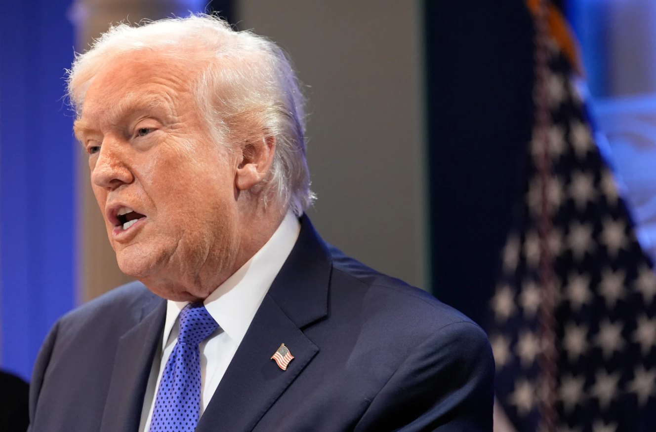 特朗普称美方“基本摧毁”伊朗海军总部